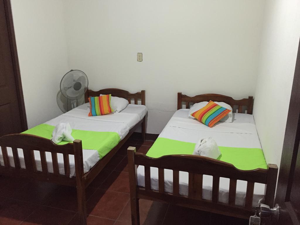 Hostal El Jardin León Exterior foto