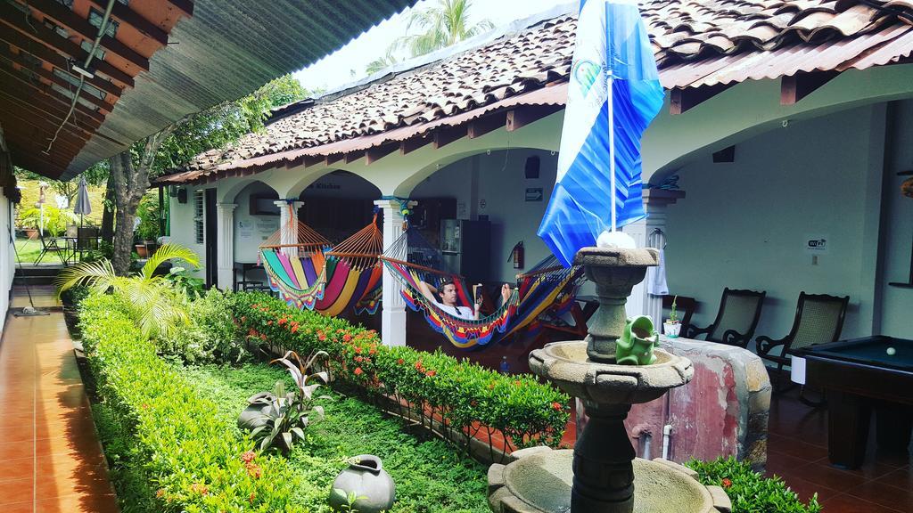 Hostal El Jardin León Exterior foto